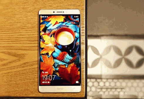 榮耀Note 8怎么裝卡？需要剪卡嗎？