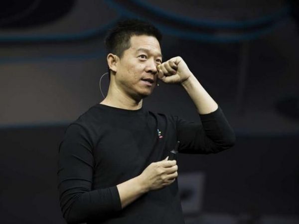 在今年4月份的樂視超級<a href=/smart/qiche/ target=_blank class=infotextkey>汽車</a>發布會上，樂視創始人、董事長、CEO賈躍亭當眾飆淚