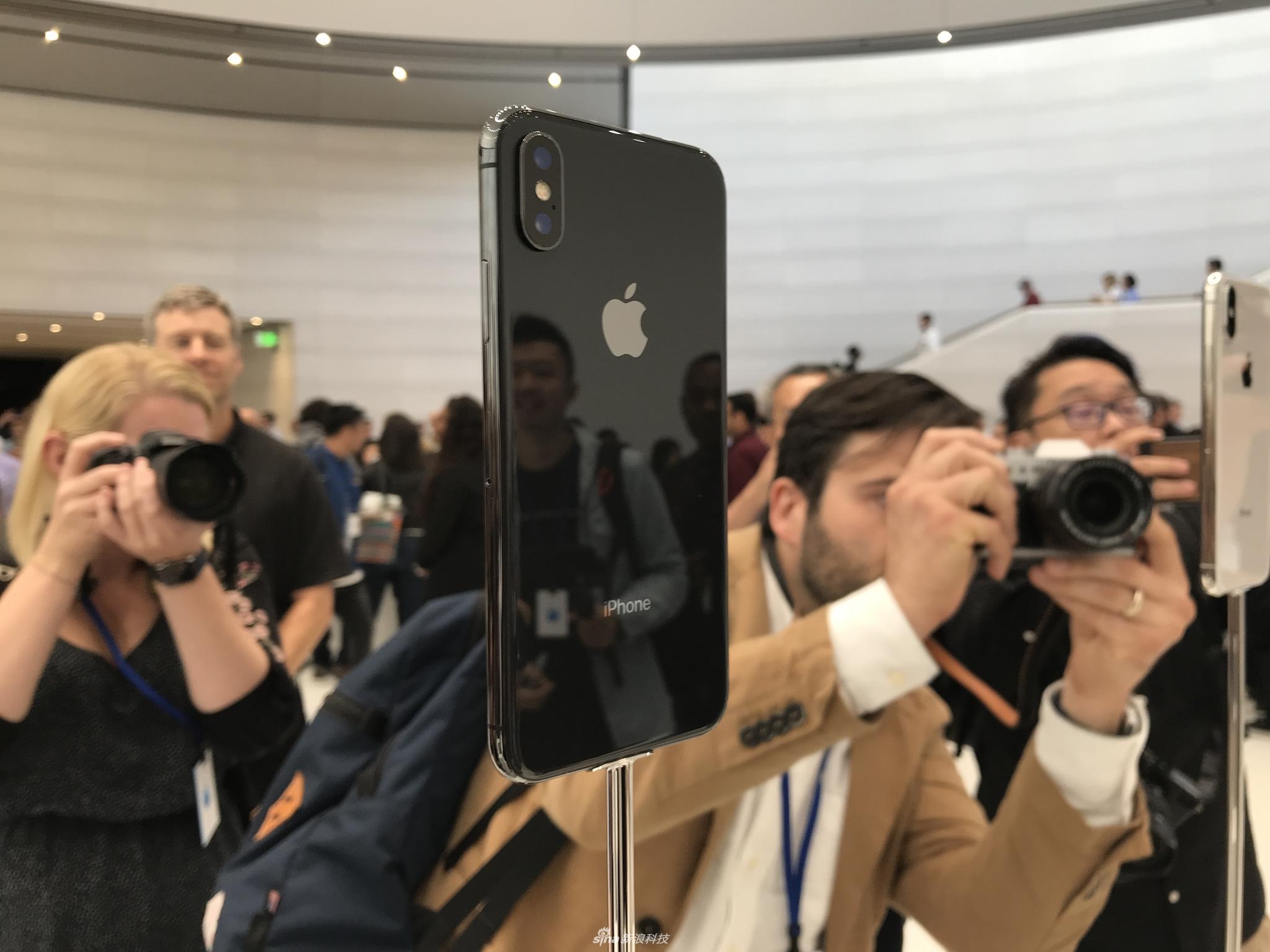 黑白正面沒差別 iPhoneX真機(jī)實拍圖賞(8/13)