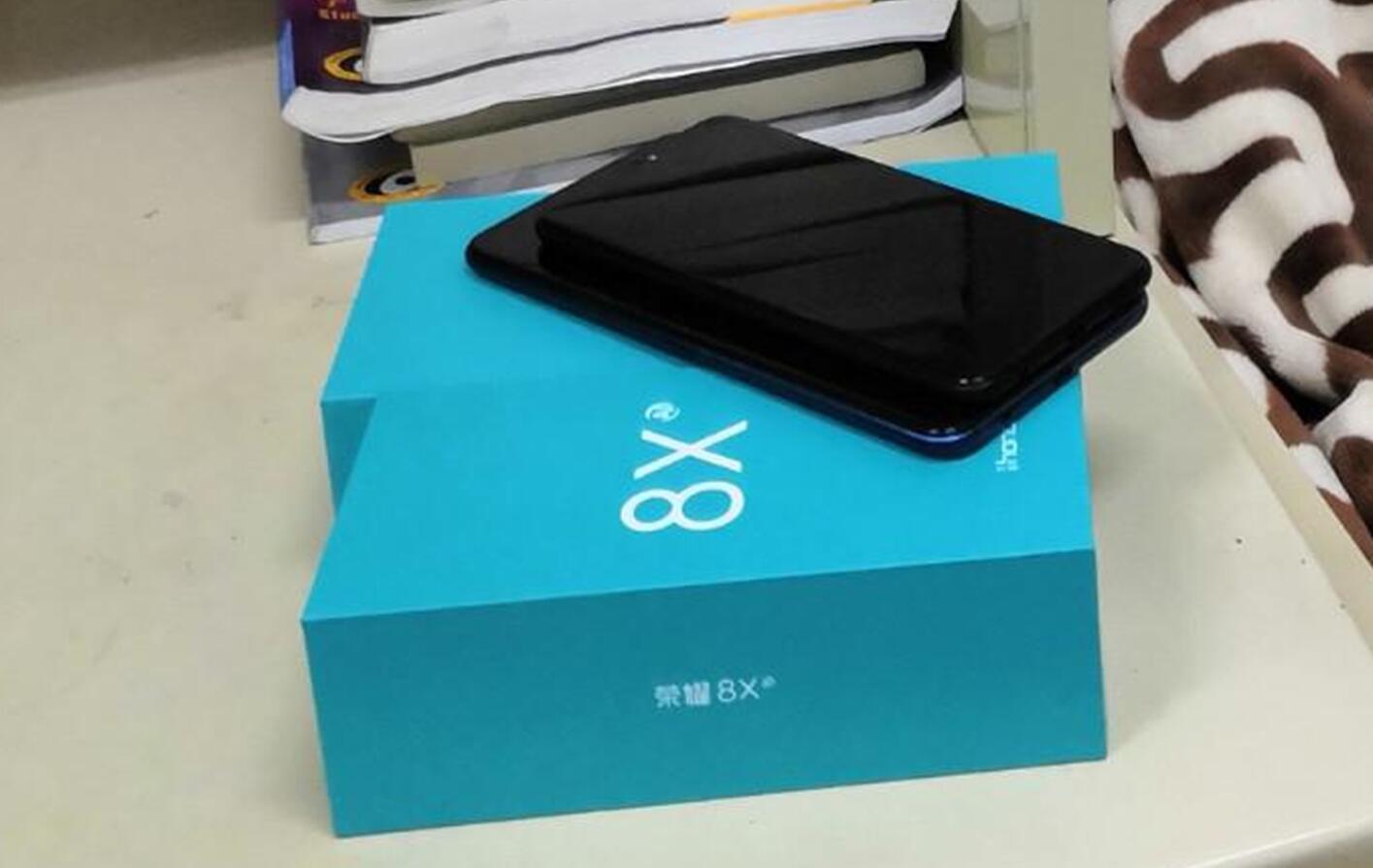 榮耀8X、榮耀8X Max開啟預(yù)約 9月5日正式發(fā)布